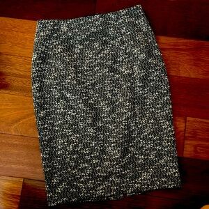 Ann Taylor lined pencil skirt 2